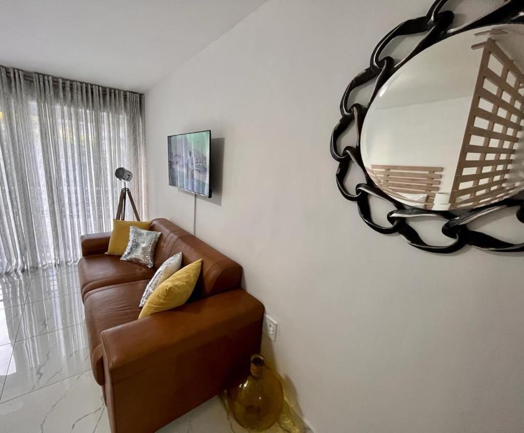 Trendy Point Retreat